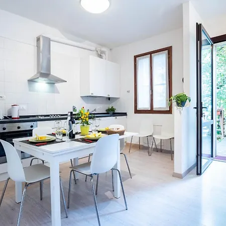 Pizzicalaluna Farm stay *