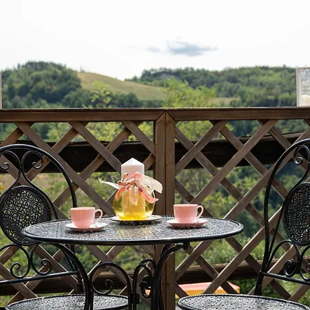 Pizzicalaluna Olistico Sulle Colline Di 팜스테이