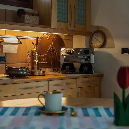 مزرعة للإقامة Pizzicalaluna Olistico Sulle Colline Di *